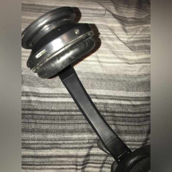 Bluetooth headphones - Picture 3 of 4